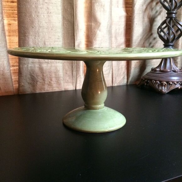 Ceramic Sage Green Round Pedestal Cake Platform - Picture 3 of 8
